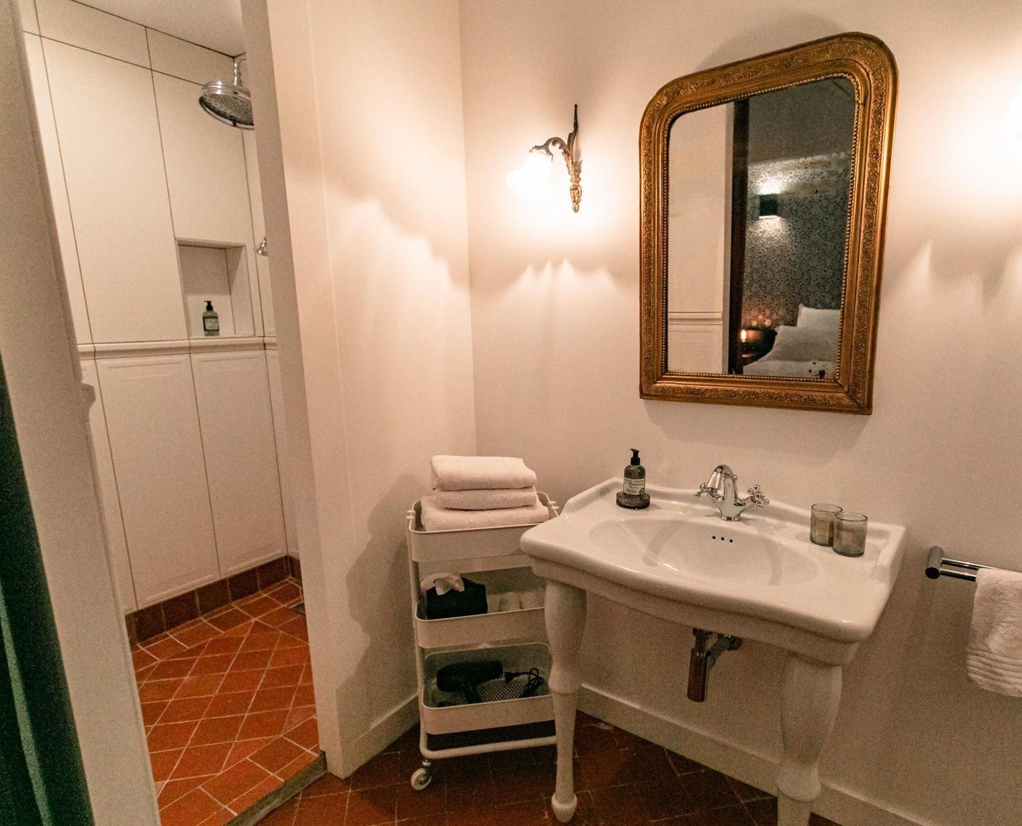 Bed and Breakfast Gabrielle Jeanne Maillane Esterno foto