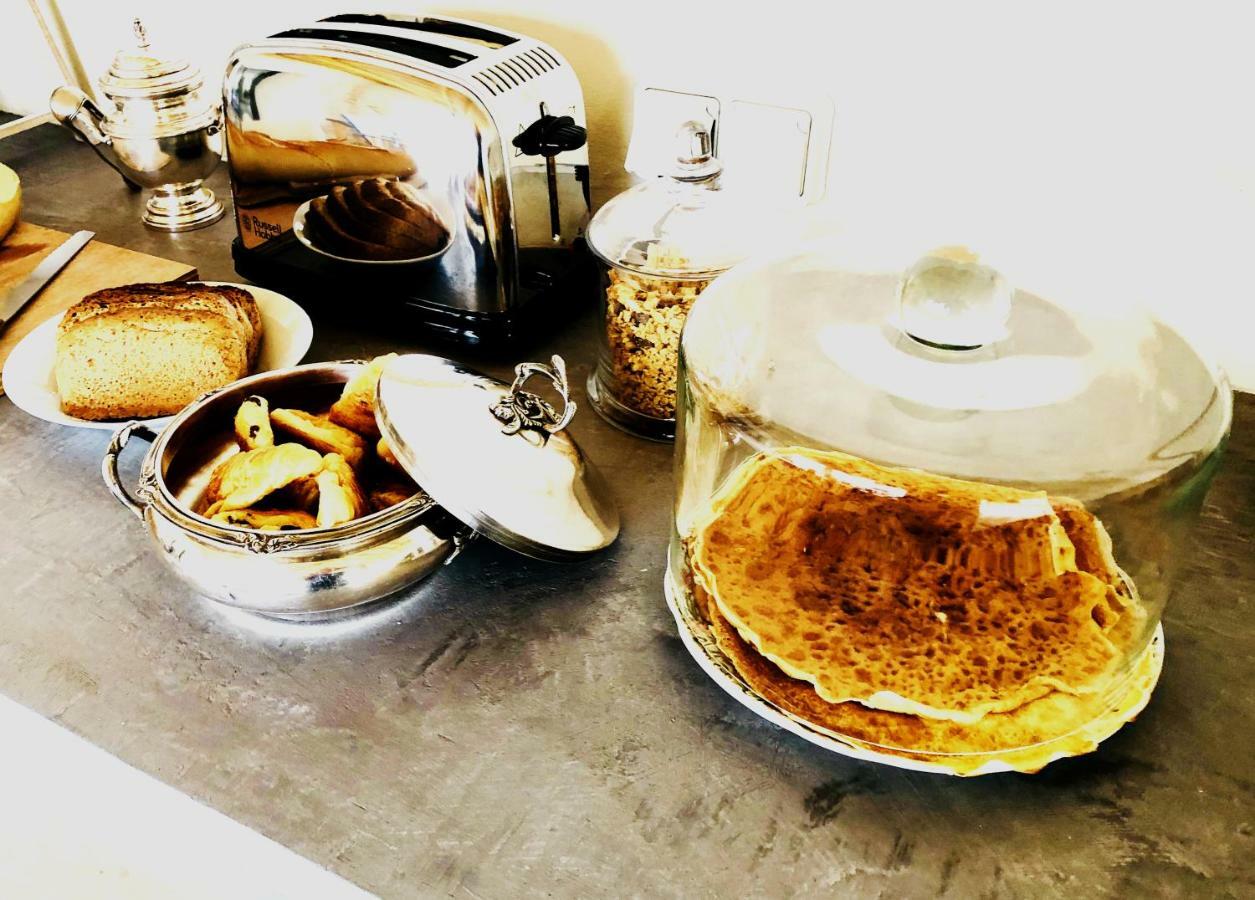 Bed and Breakfast Gabrielle Jeanne Maillane Esterno foto